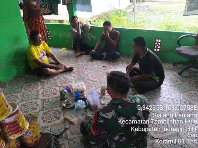 Babinsa Tingkatkan Kekompakan Masyarakat untuk Jaga Kamtibmas di Wilayah Binaan