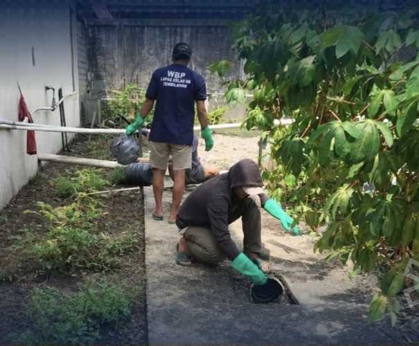 Jaga Kenyamanan Blok Hunian, Lapas Tembilahan Lakukan Pemeliharaan Sanitasi