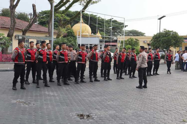 Sat Samapta Polres Batu Bara Gelar Latihan Gerakan Dalmas dalam Rangka Persiapan Hari Buruh Nasional 2025
