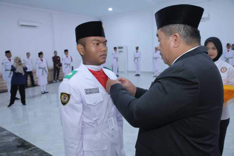 Bupati Asahan Kukuhkan Paskibraka HUT ke-80 RI