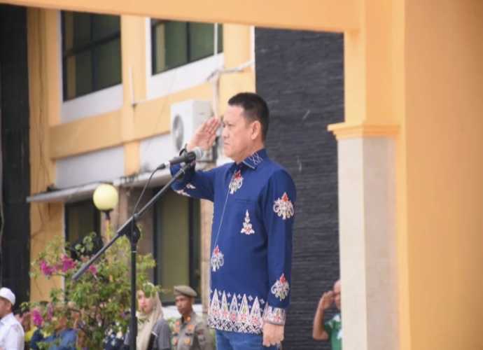 Pj. Bupati Kampar Pimpin Apel Perdana di Awal Tahun 2025