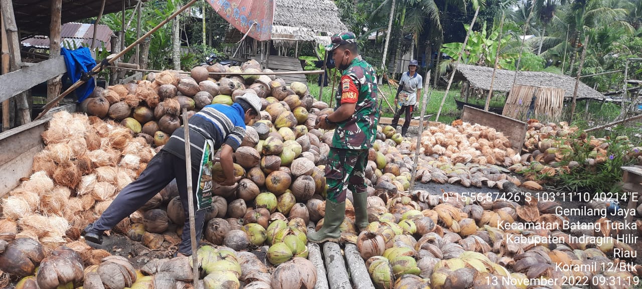 Serda Siswanto Berbagi Asa dengan Petani Desa Gemilang