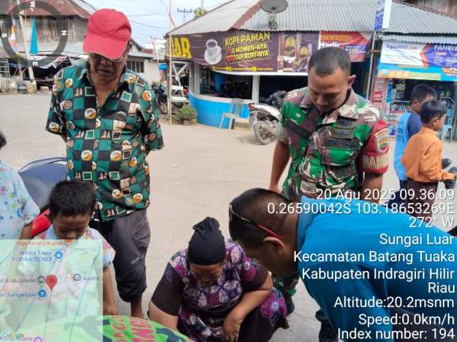 Babinsa Koramil 12/Batang Tuaka Kodim 0314/Inhil Gelar Komsos, Ajak Warga Jaga Ekosistem Sungai