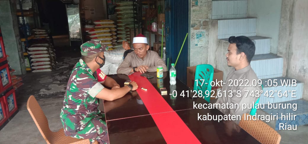 Serda Supardiyanto Babinsa Koramil 11/Pulau Burung Interaksi Sosial Penanganan Pandemik