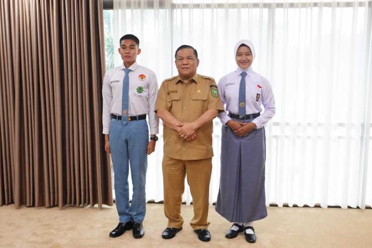 Dari Riau ke Istana, Rizqy dan Arifa Bidik Posisi Terbaik Pengibar Bendera Nasional