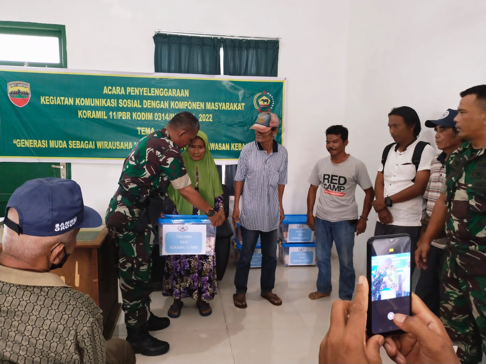 Danramil 11/Pulau Burung Laksanakan Komsos dengan Komponen Masyarakat