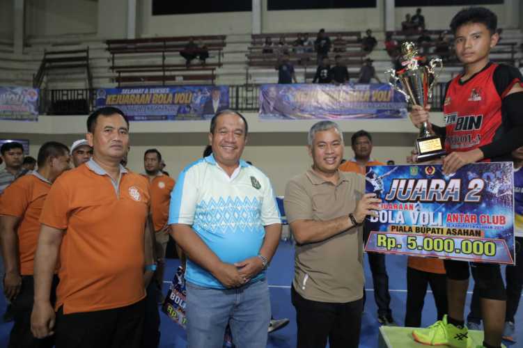 Bupati Asahan Tutup Turnamen Bola Voli Bupati Cup, Dorong Semangat Sportivitas dan Prestasi