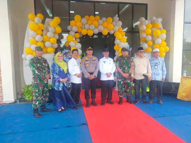 Dandim 0314/Inhil Menghadiri Acara Peresmian Kantor Camat Mandah Oleh Pj.Bupati Inhil