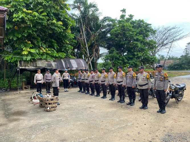 Kapolsek Kempas Pimpin Apel Kesiapsiagaan Karhutla dan Cek Peralatan di Mapolsek Kempas