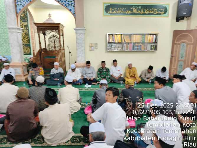 Peltu Jaharzam Mewakili Dandim 0314/Inhil Hadiri Kegiatan Isra Mi'raj di Mesjid Besar Darul Hikmah Tembilahan