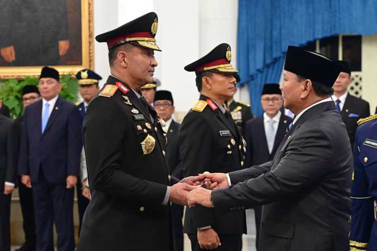 Presiden Prabowo Lantik Suyudi Ario Seto dan Wahyu Hadiningrat sebagai Kapolri dan Wakapolri