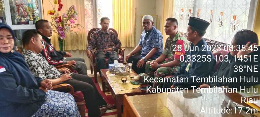 Serda Ronal Manalu sosialisasi dan pengenalan diri kepada staf kelurahan sebagai Babinsa baru