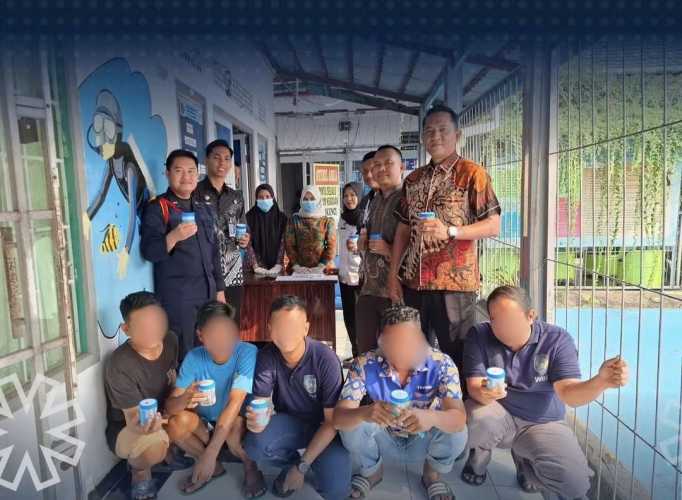 Wujud Komitmen Zero Halinar, Lapas Tembilahan Gelar Tes Urine bagi WBP dan Petugas