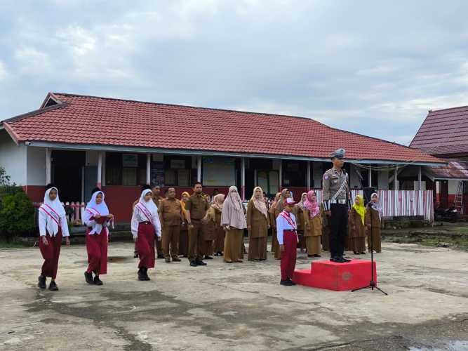 Police Goes To School, Satlantas Polres Inhil Gelar Dikmas Lantas di SDN 035 Tembilahan