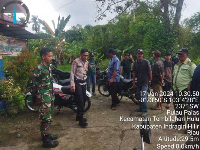 Bantu Warga Bersama Bhabinkamtibmas dan Aparat Desa, Kopda Rahmad Atasi Masalah Sengketa Tanah Warga