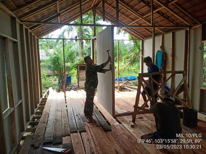 Koptu Jamothon Manurung Terus Melanjutkan Program Bedah Rumah