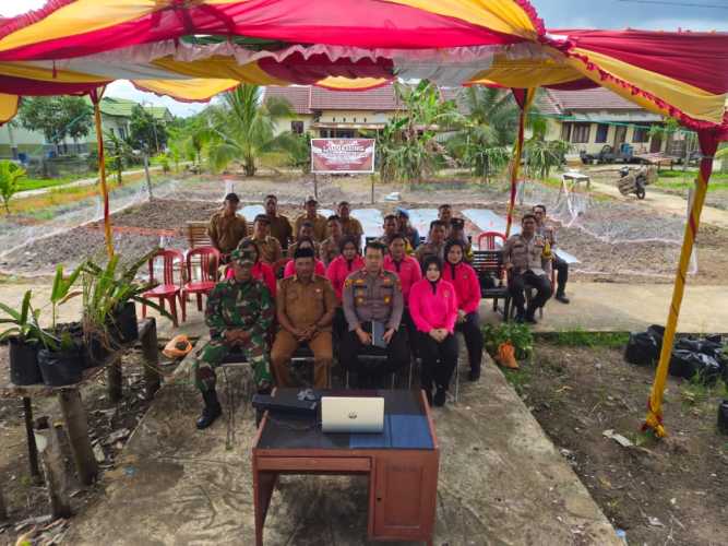 Launching Program Pekarangan Lestari (P2L) oleh Polsek Pelangiran melalui Zoom Meeting