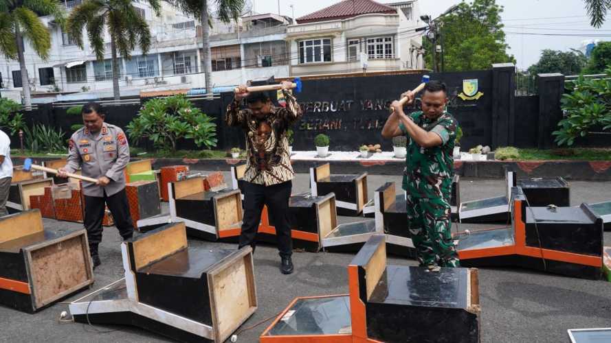 Kodam I/BB, Poldasu dan Pemprovsu Bersinergi Musnahkan Alat Mesin Perjudian