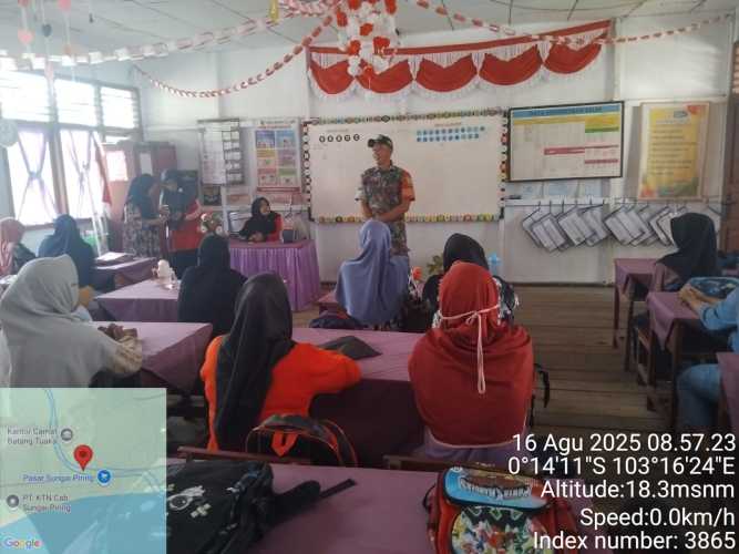 Babinsa Koramil 12/Btk Giat Komsos, Tekankan Budi Pekerti pada Generasi Muda