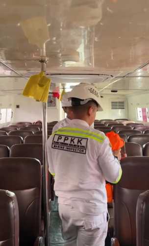 Pastikan Pelayaran Aman, Marine Inspector KSOP Tembilahan Periksa Kapal SB Reni Fadhila 07