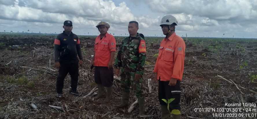 Babinsa Memantau Situasi Karhutlah