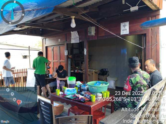 Babinsa Desa Belaras Laksanakan Anjangsana Takziah ke Rumah Duka Warga Binaan