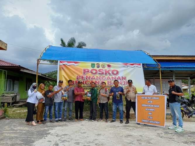 PT SRL Salurkan Bantuan Sembako untuk Korban Banjir Di Lima Desa Kecamatan Tempuling