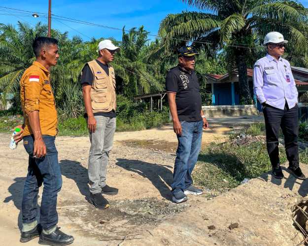Pemkab Rohil Akan Segera Perbaiki Jembatan Penghubung Jalan Poros Sungai Daun Tahun 2026