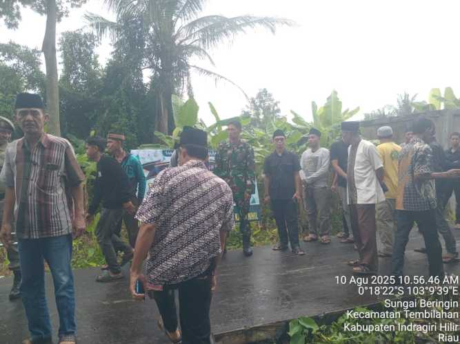 Babinsa Sungai Beringin Berikan Perhatian Kepada Warga Binaan dengan Sampaikan Bela Sungkawa