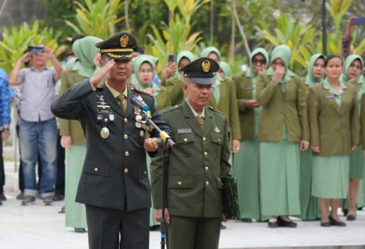 Danrem 022/Pantai Timur Pimpin Upacara Pemakaman Serda Erik T.D. Silalahi di Taman Makam Pahlawan Kota Tanjungbalai