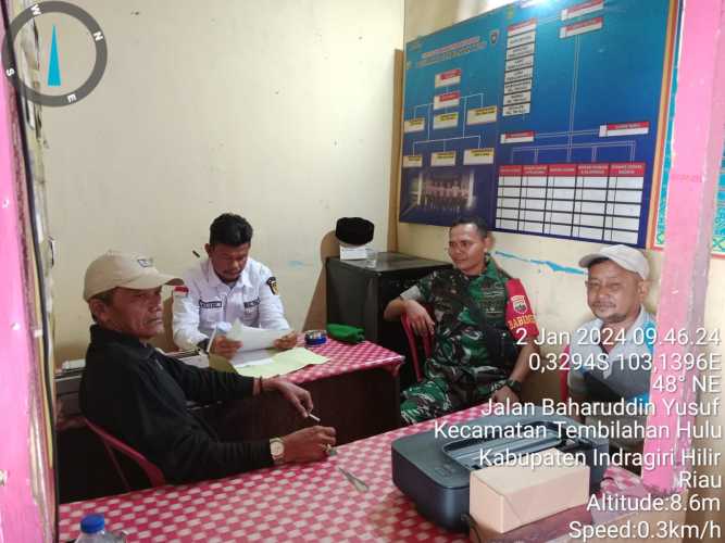 Jelang Pilpres dan Pileg, Babinsa Tembilahan Hulu Selalu Melakukan Koordinasi dengan Petugas Kantor Kelurahan