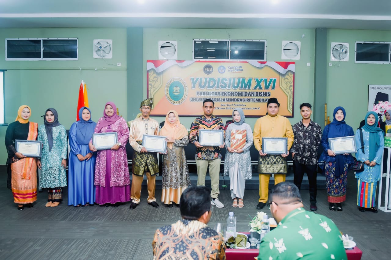 121 Mahasiswa Unisi Ikuti Yudisium Fakultas Ekonomi dan Bisnis ke-XVI