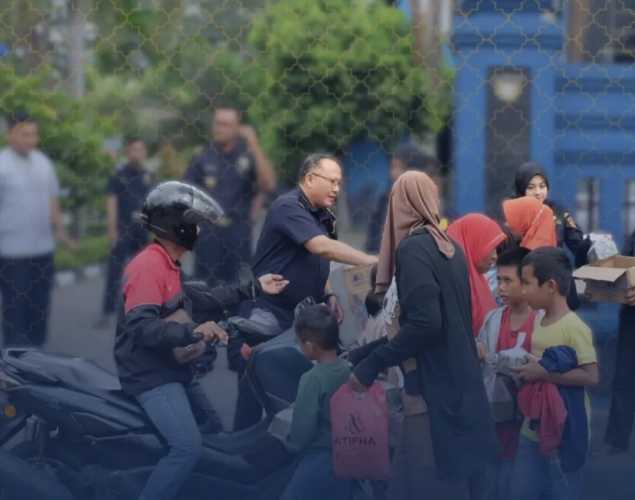 Berbagi Kebaikan Menggapai Keberkahan  Bea Cukai Tembilahan Berbagi Takjil kepada Masyarakat Sekitar