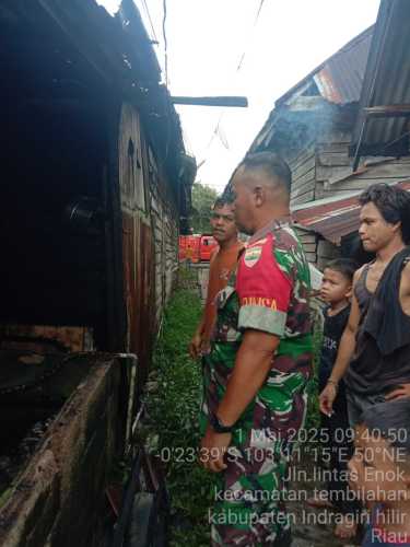 Babinsa Koramil 01/Tembilahan Tinjau Lokasi Kebakaran Pasar Bersama Damkar dan BPBD