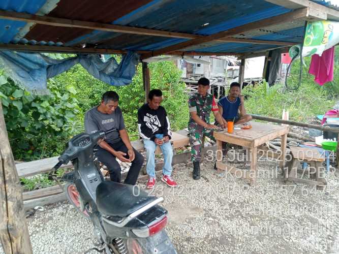 Babinsa Desa Pulau Burung Sosialisasikan Pencegahan Karhutla