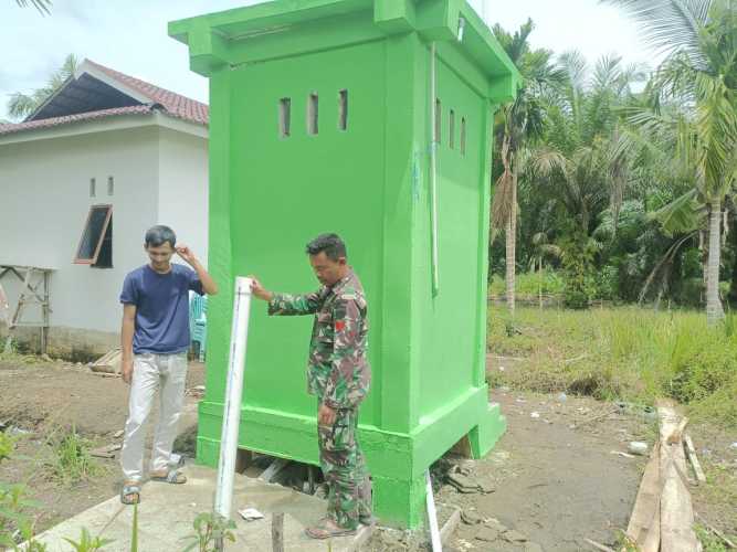 Toilet Umum di Desa Karya Tunas Jaya Selesai 100% dalam Rangka TMMD ke-123 Kodim 0314/Inhil