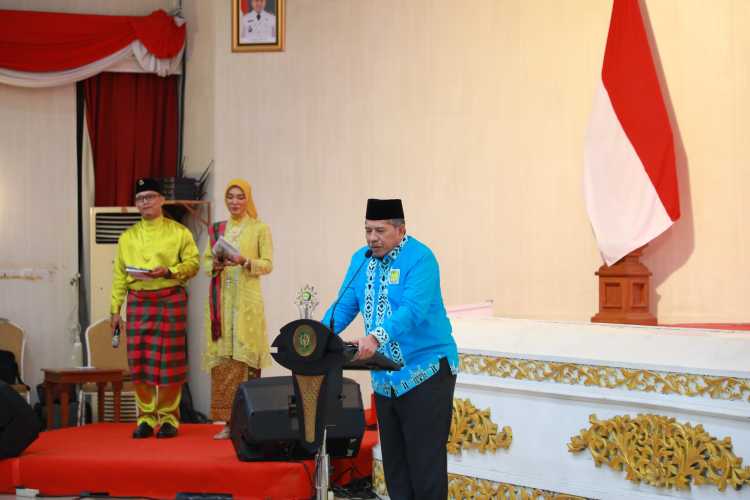 Malam Puncak Anugerah IKA UNRI Award 2025, Bupati Siak Raih Penghargaan Khusus