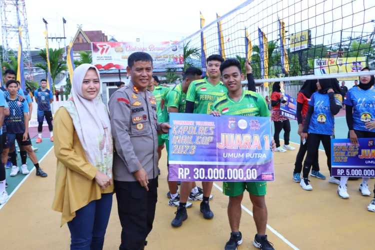 Berikut Para Juara Turnamen Vollyball Kapolres Inhil Cup 2023