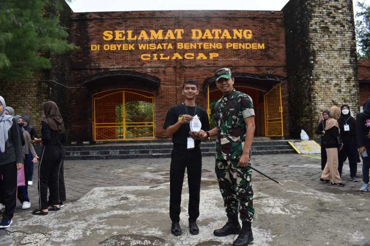 Dandim 0703/Cilacap Ajak Generasi Muda Telusuri Sejarah Kuno Benteng Pendem