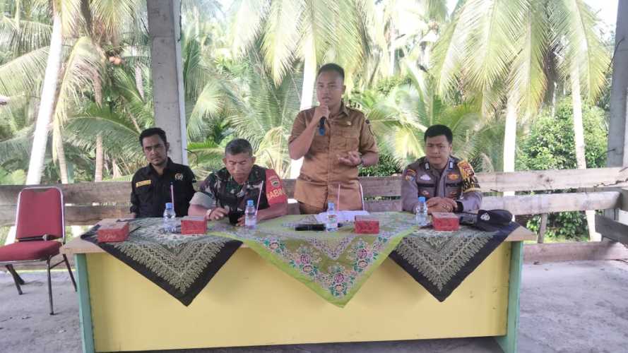 Babinsa Pekankamis Hadiri Musyawarah Desa Terkait Infrastruktur