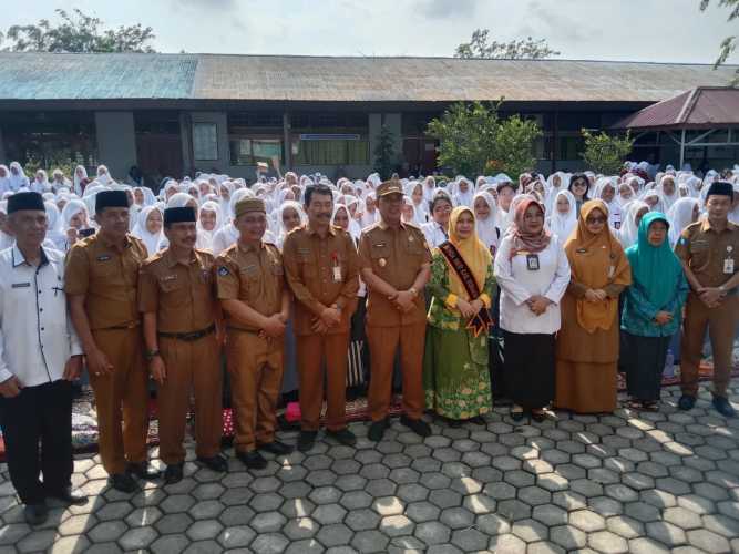 Dinkes Inhil Lakukan Pencanangan Gerakan Aksi Bergizi Serentak di SMAN 1 Tembilahan Hulu