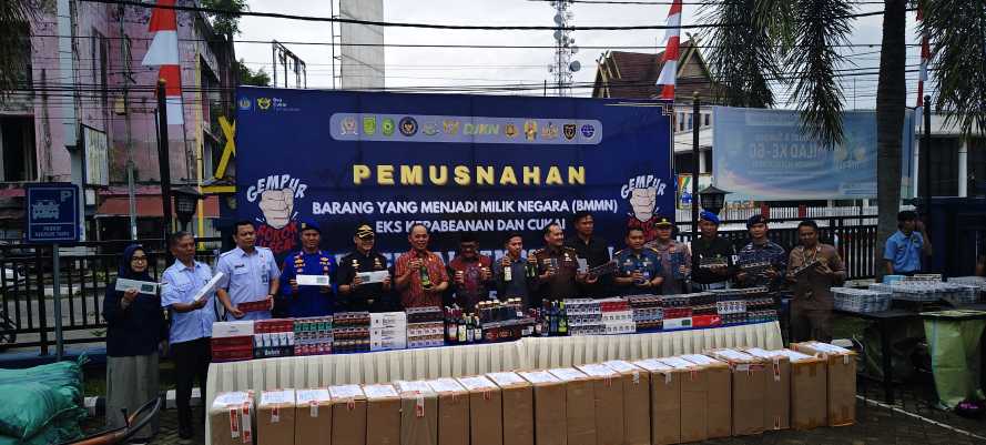 Bea Cukai Tembilahan Musnahkan Barang Ilegal Senilai Rp7,6 Miliar