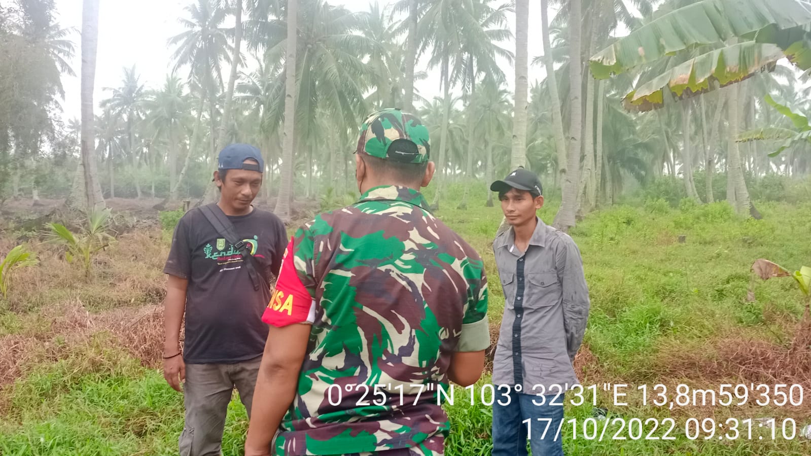 Serda Siswanto Babinsa Koramil 11/Pulau Burung Provokasi Warga Untuk Cegah Karhutlah