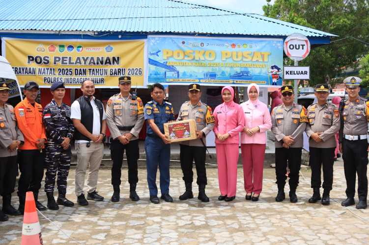 GM Pelindo Regional 1 Tembilahan Dampingi Bhayangkari Peduli Nataru di Indragiri Hilir