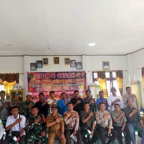 Pemerintah Desa Rantau Panjang dan Polsek Enok Sosialisasi  Dashboard Lancang Kuning untuk Cegah Karhutla