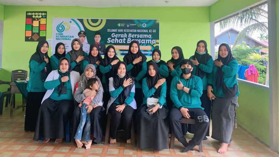 UPT Puskesmas Tembilahan Kota Peringati HKN ke-60 dengan Kegiatan Kesehatan di Pondok Pesantren Darul Rahman