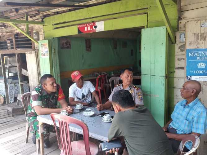 Babinsa Pulau Cawan Cermati Masalah Lingkungan