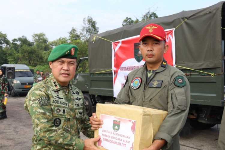 Tak Hanya Kirim Bantuan Logistik, Pangdam XIX/TT Siagakan Personel untuk Penanganan Bencana Sumatera