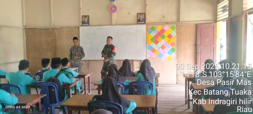 Babinsa Koramil 12/Batang Tuaka Gelar Sharing dan Konseling di Sekolah Kampung Pancasila