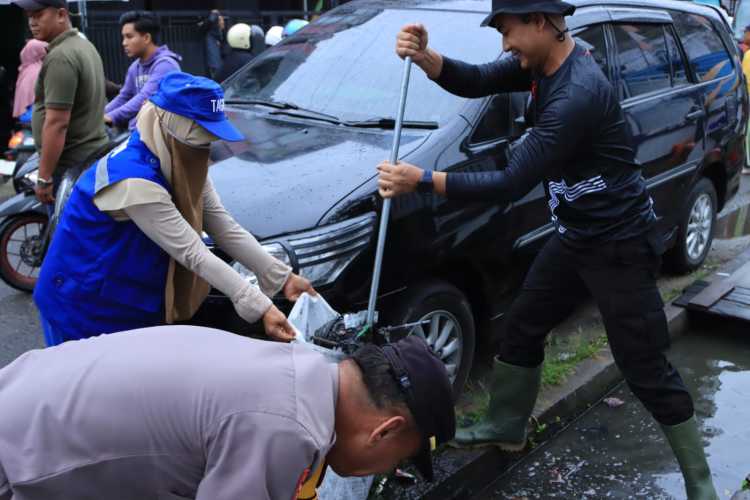 Di Balik Barisan Apel, Wakapolres Inhil di Garda Terdepan Kesiapsiagaan Bencana